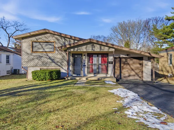 450 E Palatine Rd, Palatine, IL 60074