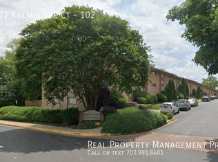 2827 Kalmia Lee Ct APT 102, Falls Church, VA 22042