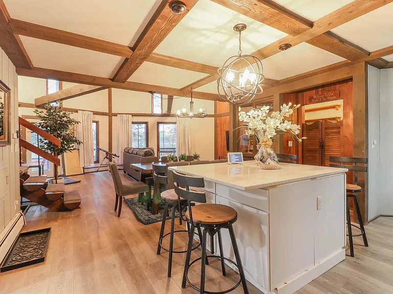 8658 Lynx Ln — Photo 11