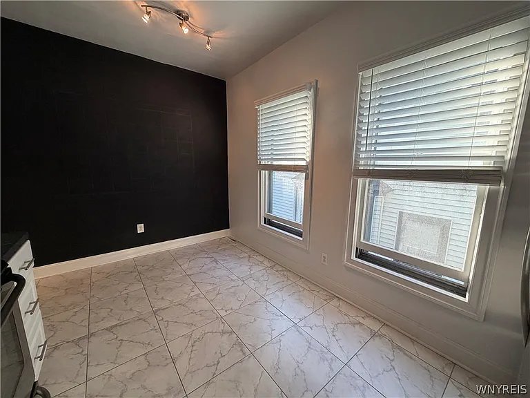 193 Norwood Ave — Photo 13