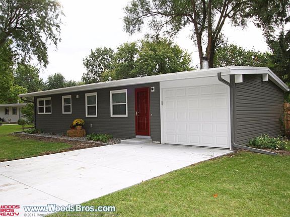 2nd image of 7001 Carol Cir