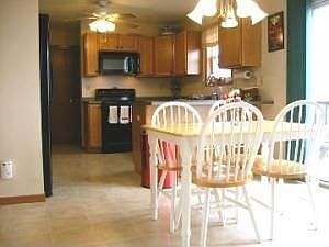 Dine-In Kitchen
