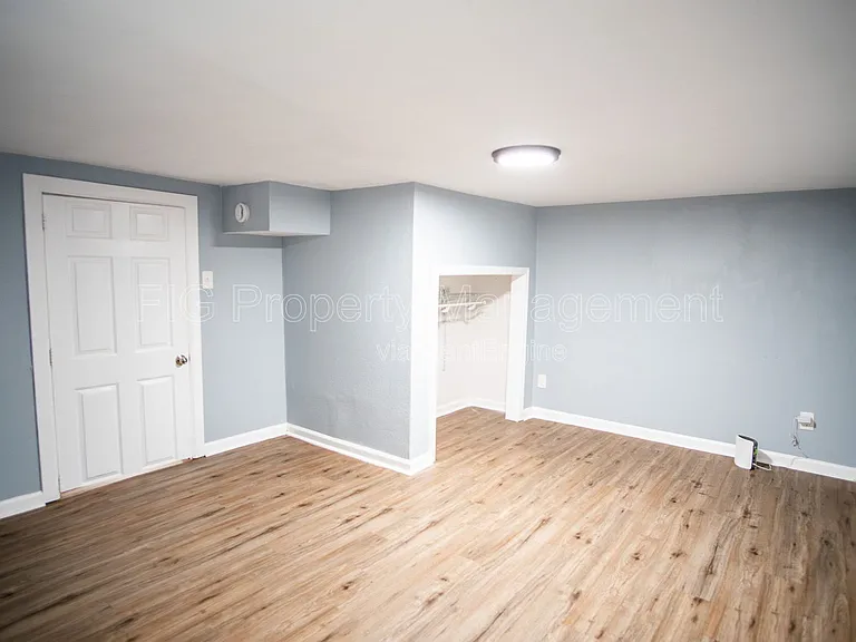 614 W 2nd Ave — Photo 5