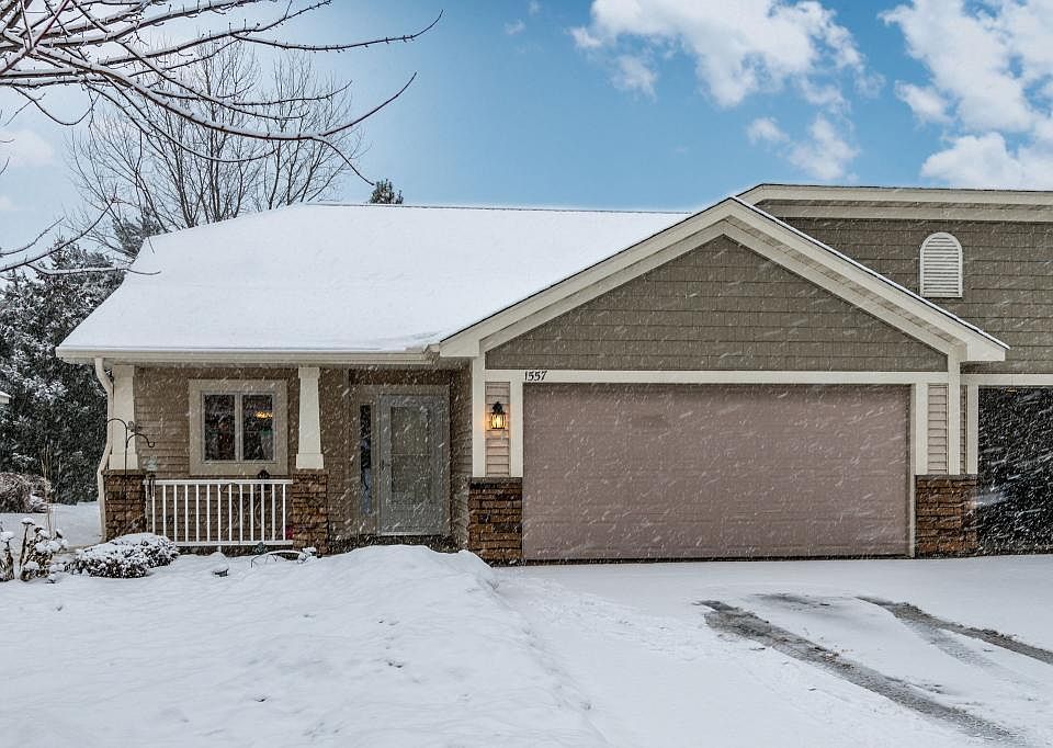 1st image of 1557 Crestmoor Dr #19