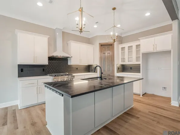 1728 N Linen Rd, Gonzales, LA 70737