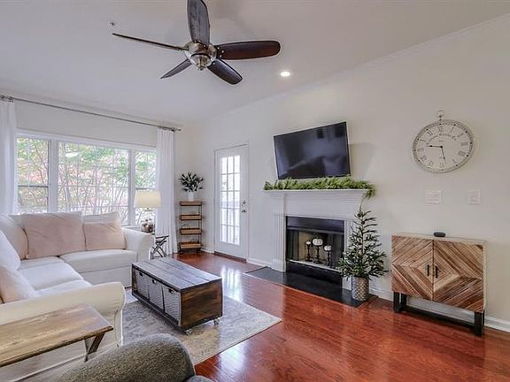 5th image of 402 Vinings Forest Cir SE #402
