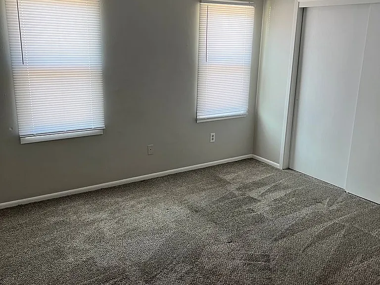 Drake Townhomes — Photo 12