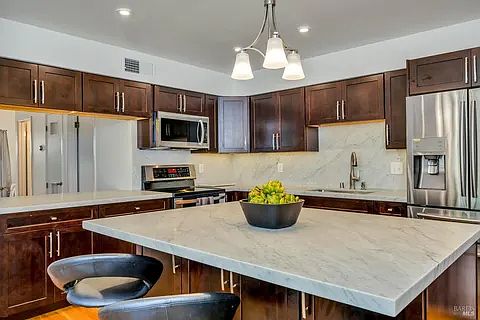 1st image of 21 Village Pkwy #21