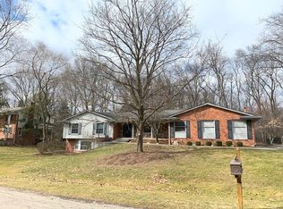 3610 Larkwood Ct, Bloomfield Hills, MI 48302