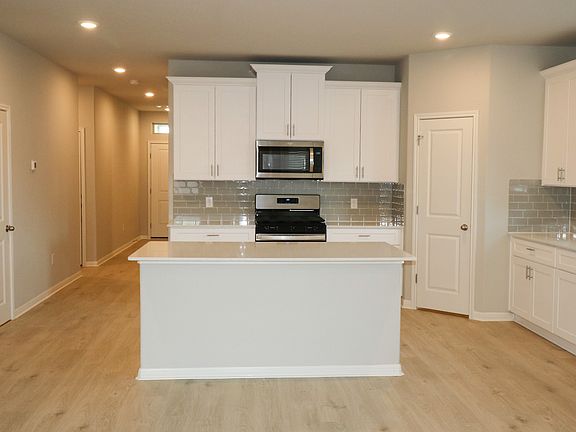 2nd image of 295 Dogvane Cir