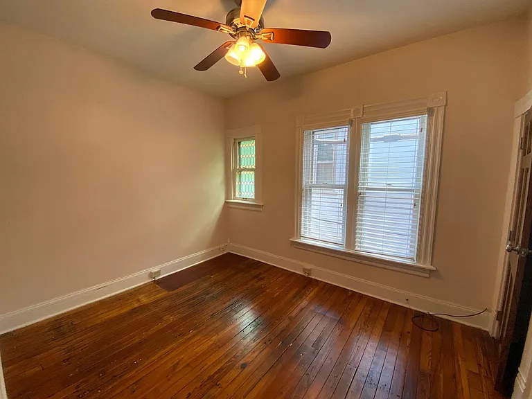 Kerr St 694-696 GW2 — Photo 11