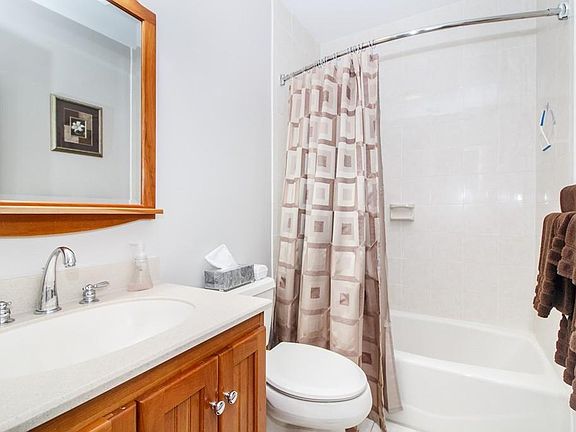 5th image of 58 South St Unit 301