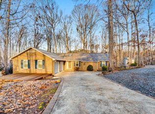 1046 Ladys Ln, Anderson, SC 29621