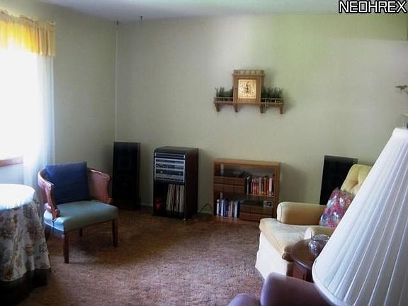 2nd image of 195 Fairpark Dr