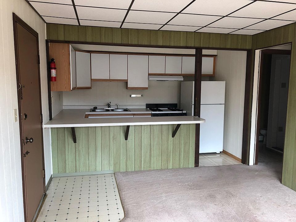 2nd image of 2022 Longyear Ave #1D