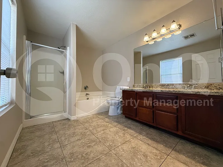 422 W Redwood Dr — Photo 23