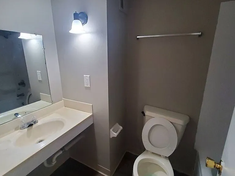 8827-9281 S Woodland Dr — Photo 7