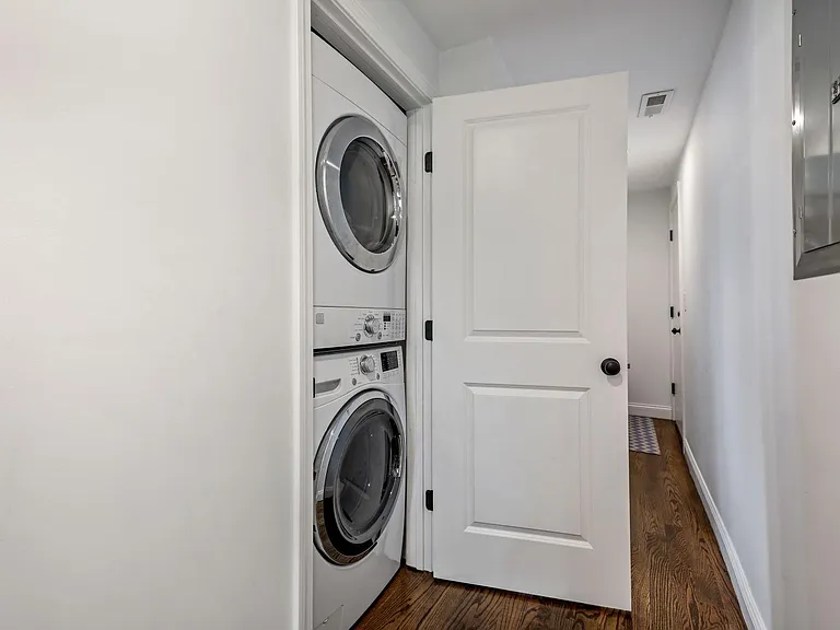 77 Torrey St #3 — Photo 5
