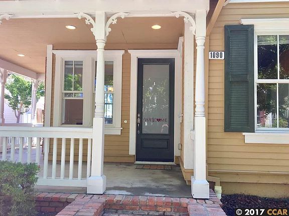 3rd image of 1090 Baywood Ln