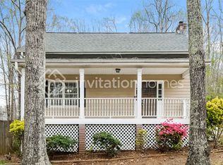 4328 Friar Tuck Ln, Buford, GA 30519