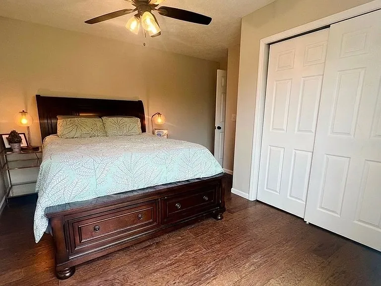 2737 Barnhill Ct — Photo 26