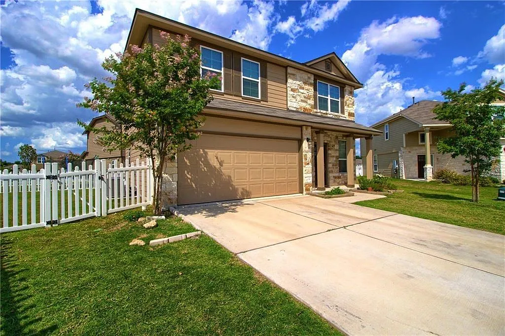 3 bed, 2.5 bath, 1464 sqft, $2,149 — Photo 3