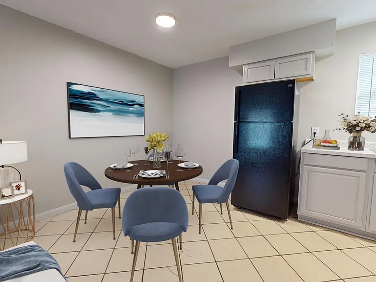 Biloxi Oaks Apartments — Photo 9
