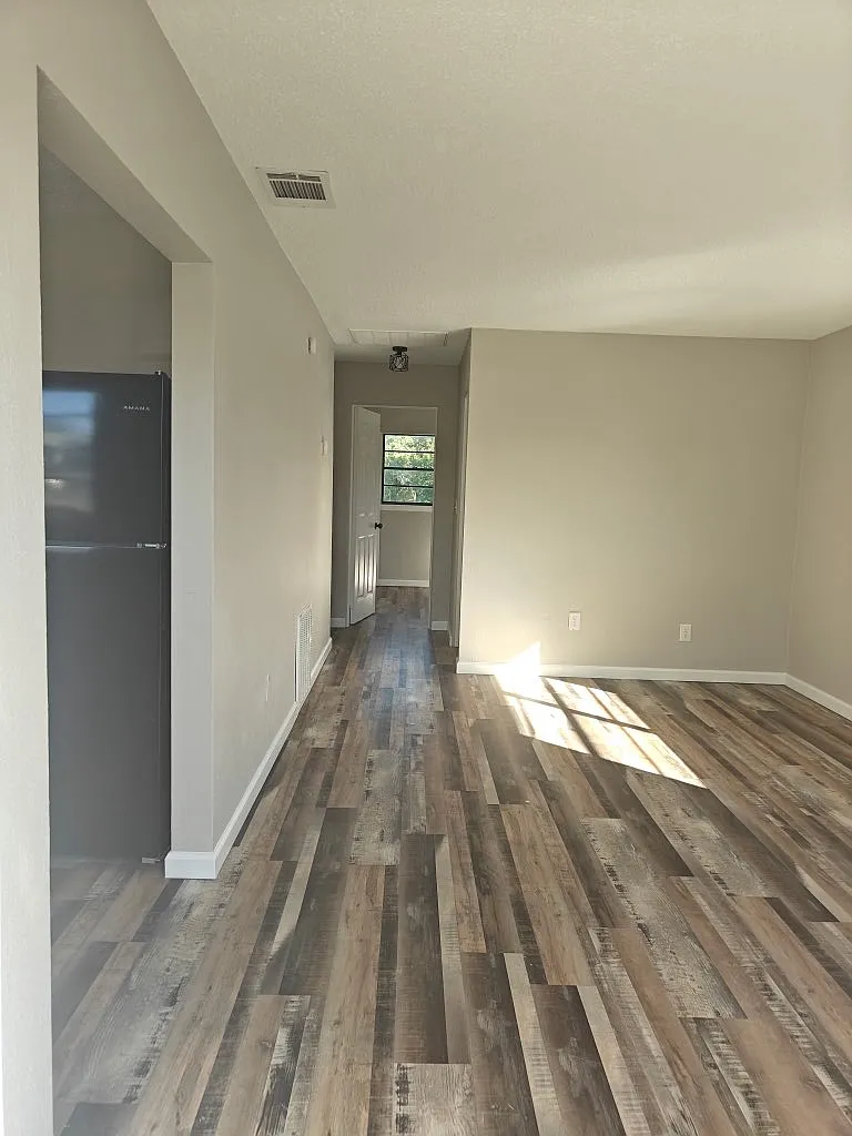 4 bed, 1135 sqft, $1,850 — Photo 2