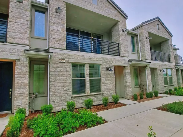 2825 E Tamarind Dr, Fresno, CA 93730