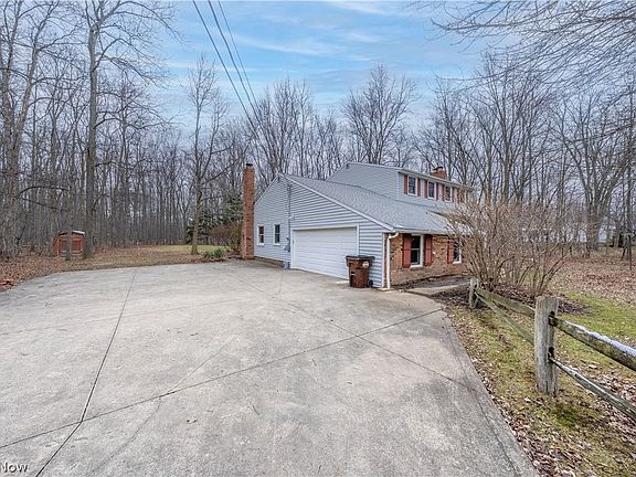4th image of 7899 Gates Mills Estate Dr