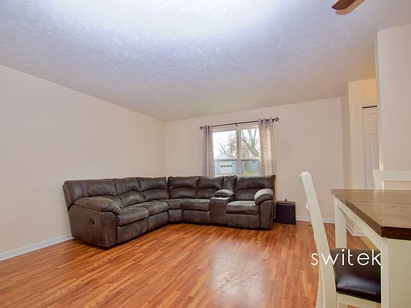 5th image of 586 W 23rd St