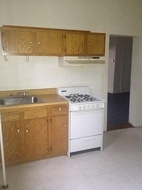 2nd image of 3008 Clifton Ave