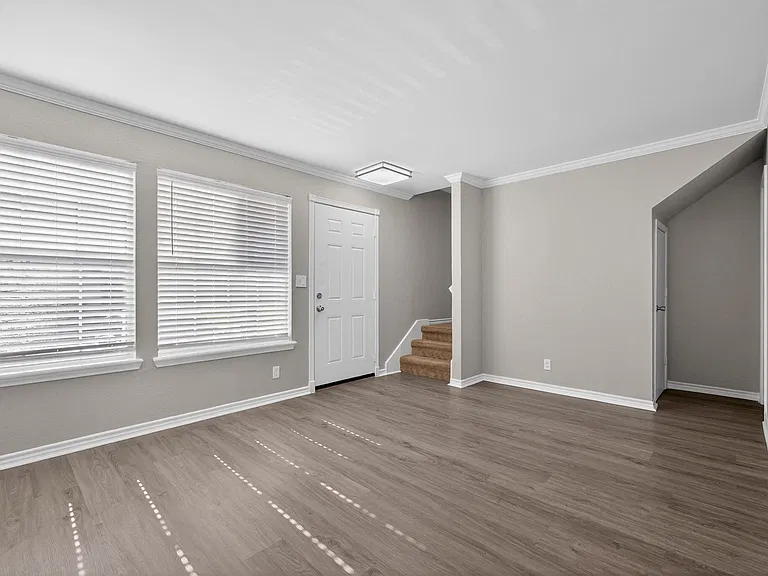1221 Cedar Post Ln #3B — Photo 4