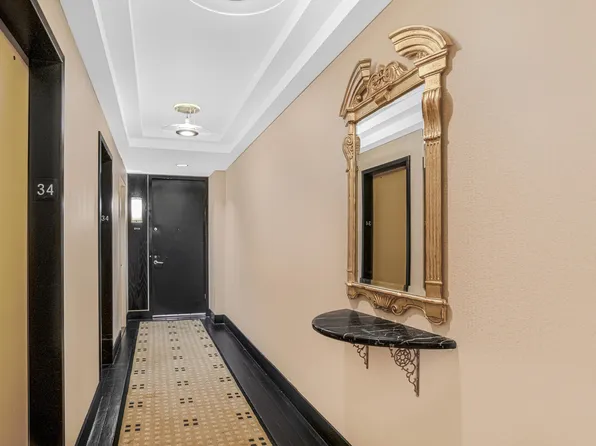 250 East 54th Street image 8 of 11