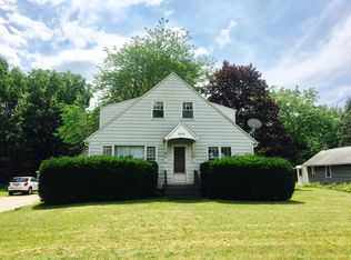 2938 Coloma Rd, Benton Harbor, MI 49022