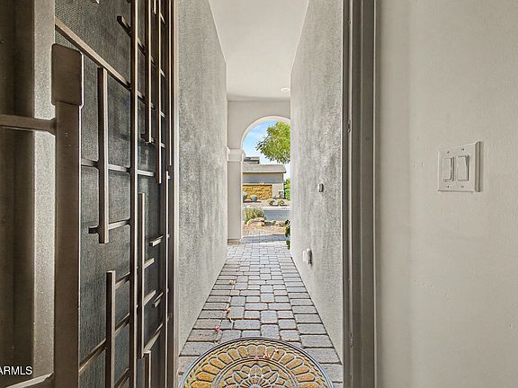 3rd image of 6639 E MICHIGAN Avenue