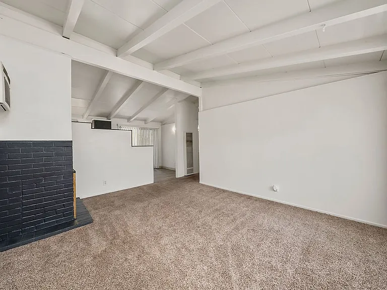 5625 San Vincente Way — Photo 5