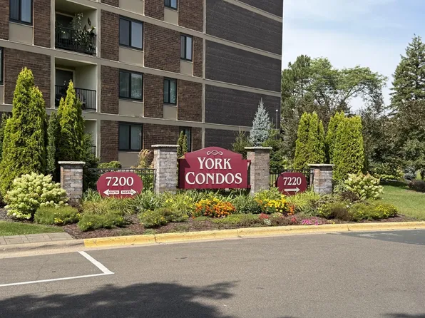 7200 York Ave S APT 116, Edina, MN 55435
