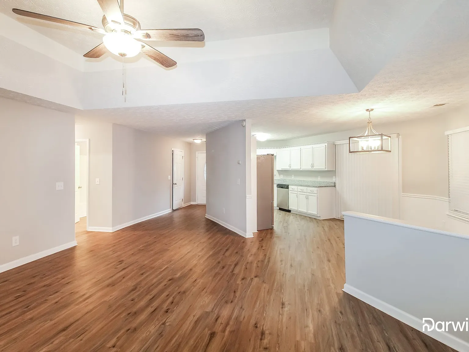 3 bed, 2.0 bath, 1517 sqft, $1,850 — Photo 4