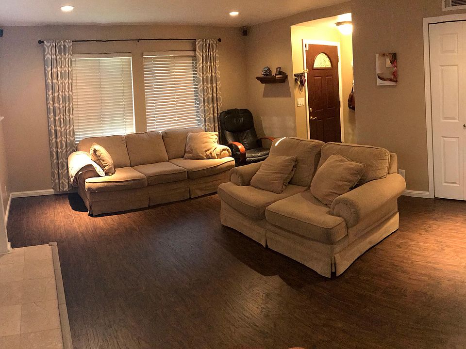 1st image of 242 Omira Dr