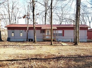 330 Lower Roans Creek Rd, Linden, TN 37096