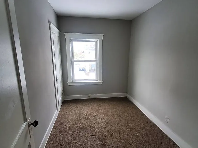 14205 Savannah Ave — Photo 3
