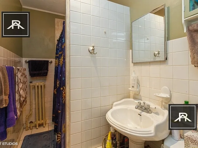 24 Chiswick Rd #8 — Photo 37