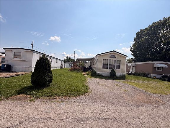 2nd image of 3202 46th St