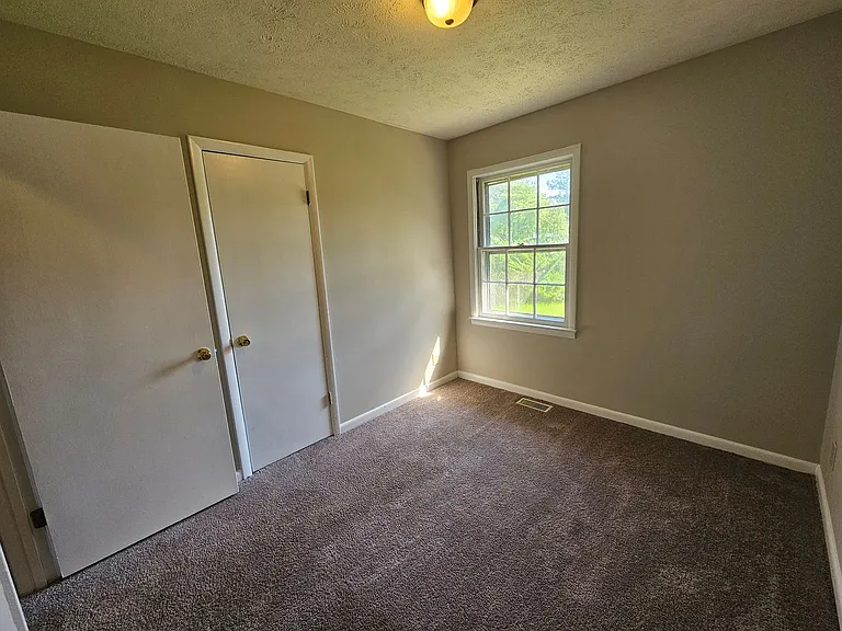 3318 Teakwood Dr — Photo 9