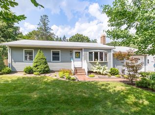 10 Marshall Rd, Hingham, MA 02043