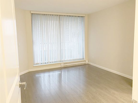 5th image of 4398 Buchanan St #602