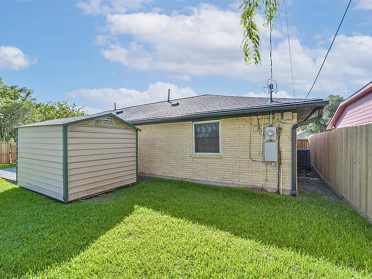 10999 Fairland Dr — Photo 35