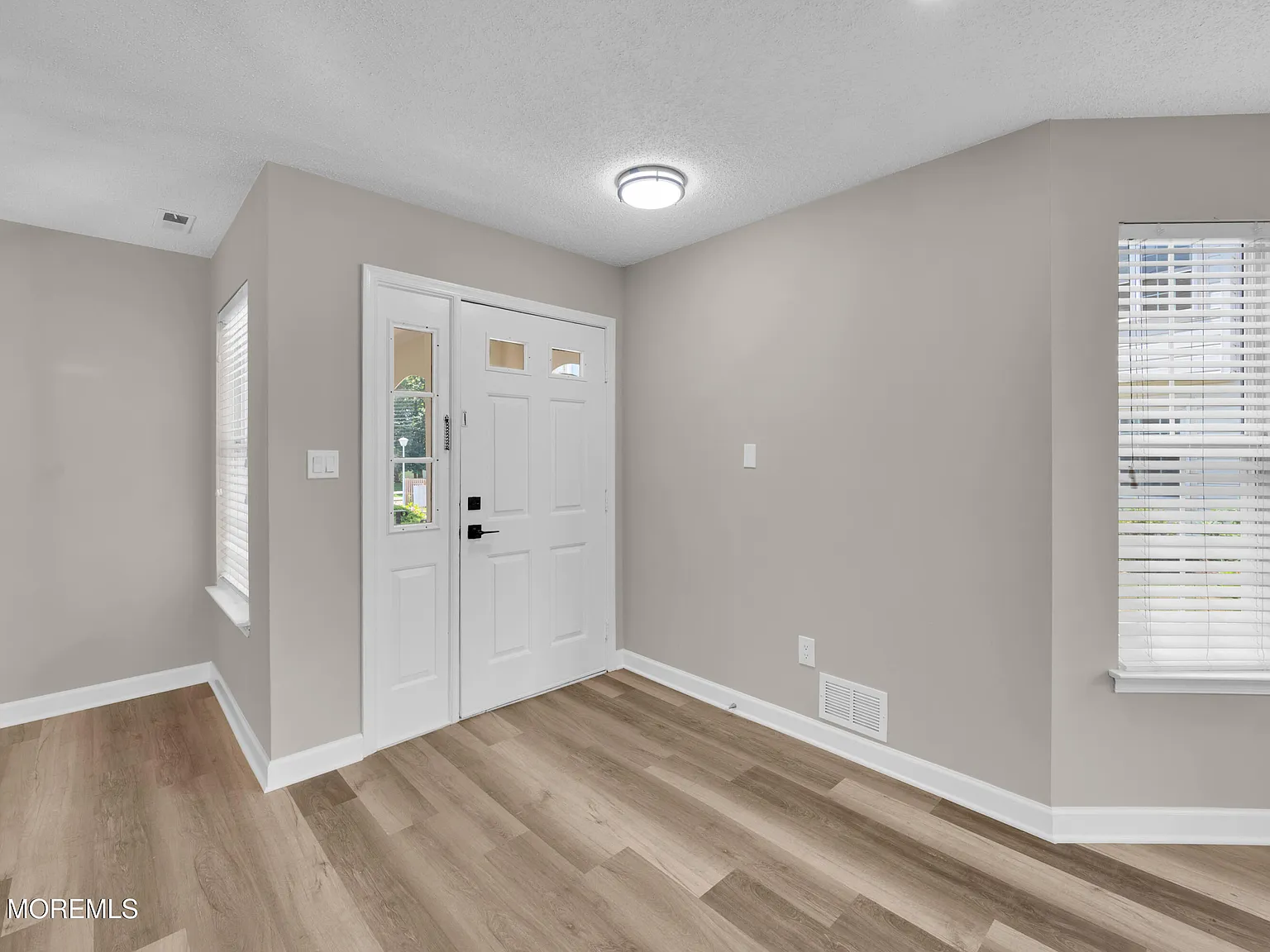 2 bed, 1138 sqft, $3,100 — Photo 4
