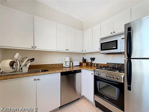 4th image of 1170 Ocean Pkwy APT 11L